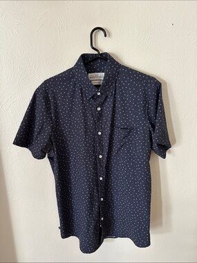 Mizzen+Main Navy Short-Sleeve Button-Up with Micro Anchor Print